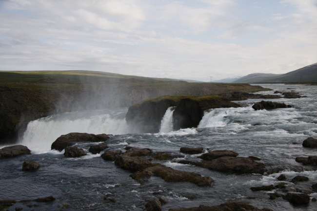 71 hier strzt er hinab - der Godafoss
