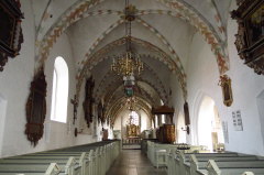 122 Kirchenschiff mit Blick nach Osten - Altar