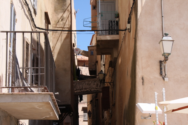128 typisch fr Bonifacio 