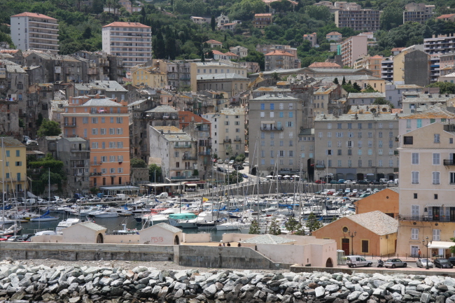 17 Jachthafen Bastia