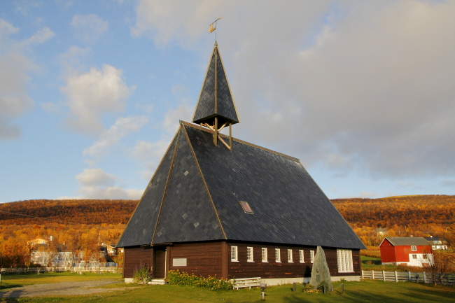 101 Lebesby - Kirche