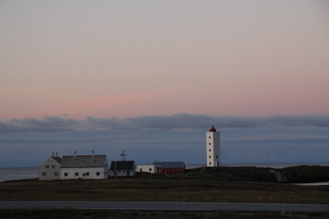 221 Kjlnes fyr im Abendlicht