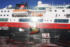 100 Verladen der Polarcirkel-Boote