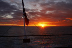 33 Abendhimmel auf See