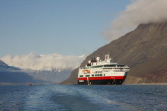 61 MS FRAM im Alpefjord