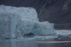 81 massiver Gletscher