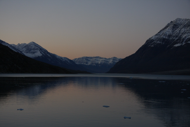 84 MS FRAM verlt den Alpefjord