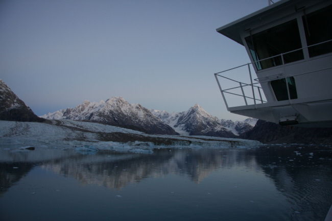 85 MS FRAM verlt den Alpefjord