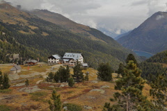 109  Blick auf die Zufallhtte 2264m und das Martelltal