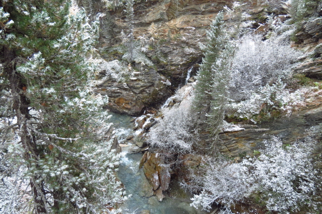 144 tiefe Schlucht