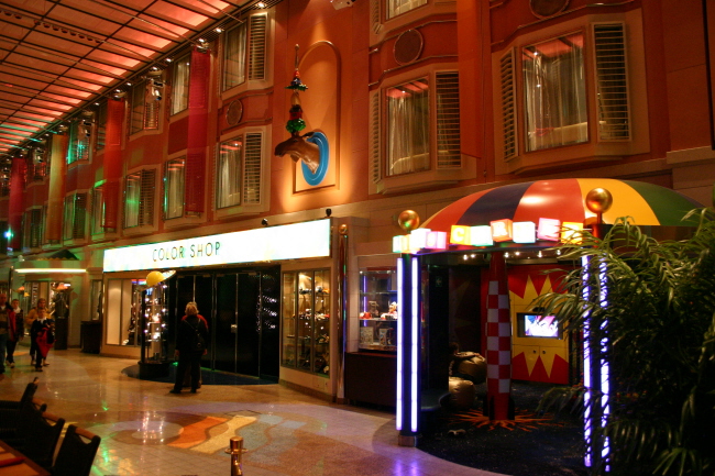 10 Magic Promenade