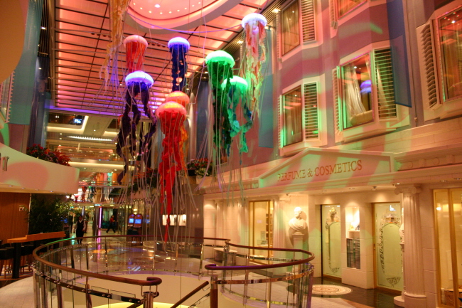 12 Magic Promenade
