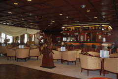 17 Captain's Club - Promenaden Deck