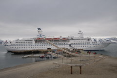 43 MS ASTOR in Ny lesund