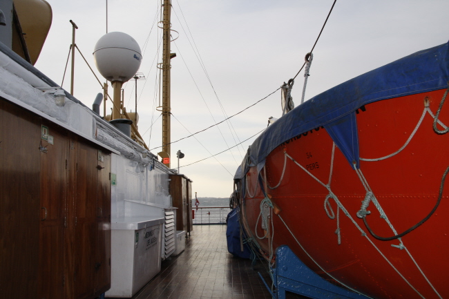 56 Bootsdeck mit Blick Achtern