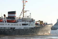 8 auf der Elbe