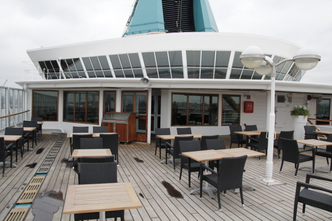 49 Lido Terasse Buffet-Restaurant - Deck 8