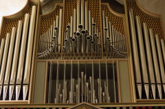 die Orgel stammt von 1983