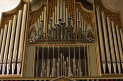 die Orgel stammt von 1983 die Orgel stammt von 1983