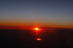 Sonnenaufgang kurz bevor wir Irland berfliegen